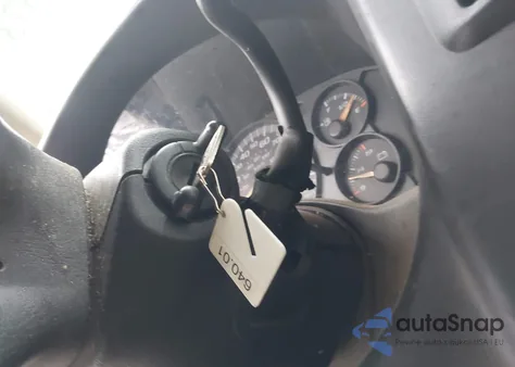 2005 Chevrolet Express z USA, uszkodzony, nr VIN 1GCGG25V251237813